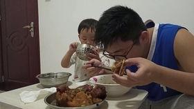 吃瓜爆料黄氏父子视频,揭秘娱乐圈幕后真相 第2张 吃瓜爆料黄氏父子视频,揭秘娱乐圈幕后真相 第2张