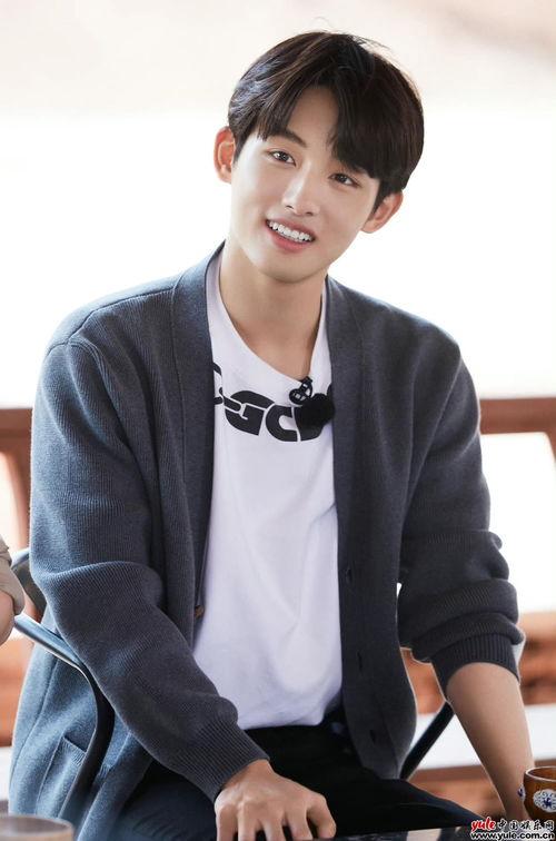 娱乐爆料董思成简介是谁,娱乐爆料中的闪耀新星