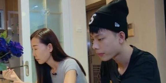 小七先生前女友爆料视频,揭秘昔日恋情内幕  第3张 小七先生前女友爆料视频,揭秘昔日恋情内幕  第3张