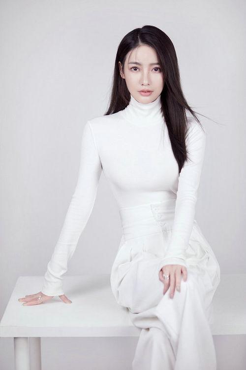 娱乐圈图文作品最新爆料,明星恋情曝光，幕后真相令人震惊！  第2张